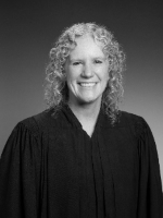 Photo of Justice Jennifer Stuart Henderson